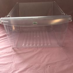 Frigidaire Refrigerator Crisper Drawer  Part #(contact info removed)07 - (contact info removed)05