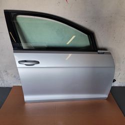 2016 Volkswagen E-Golf Front Passenger Door Part