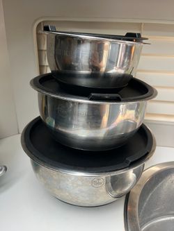 set 3 palm restaurant stainless steel mixing bowls w/ black lids & rubber bottoms 1.5 3 5 quarts