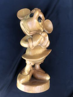 Wood carved Collectors Minnie Mouse by Kappy co.