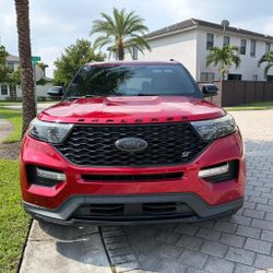 2020 Ford Explorer