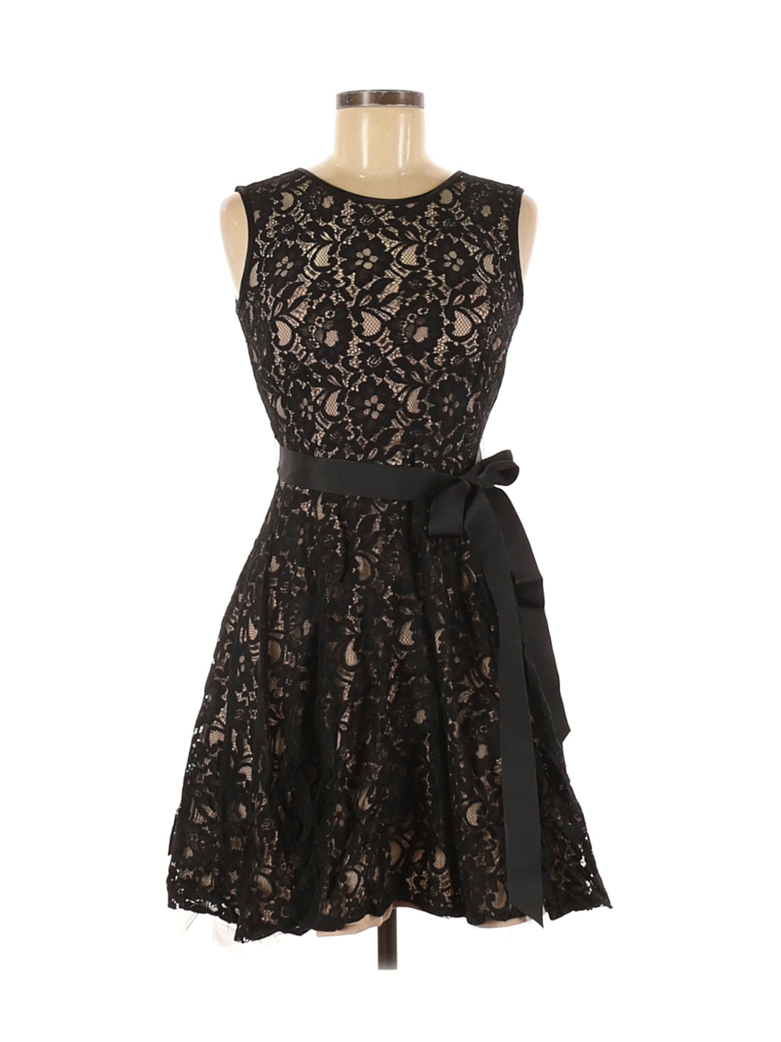 Betsy & Adam Black Lace Sleeveless Cocktail Dress