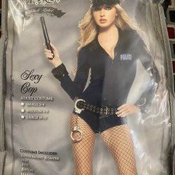 Spirit Womens Sexy Adult Cop Costume