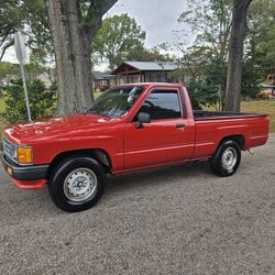 87 Toyota Tocoma 