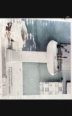 Bathroom sink with stand never used $120