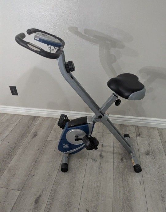 XTERRA Fitness FB150 Folding Bike