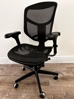 Black Mesh Ergonomic Office Chair