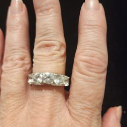 10K white gold 5 CZ stone ring (A114)