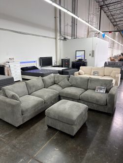 BRAND NEW GREY SECTIONAL SOFA COUCH WITH OTTOMAN