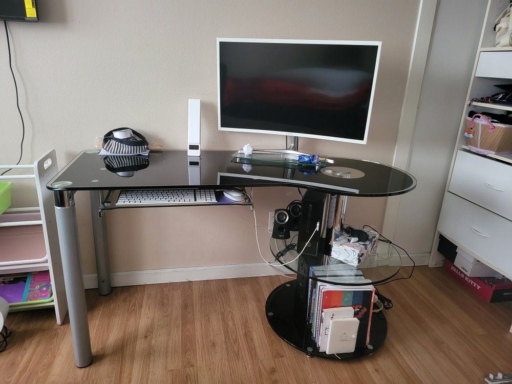 Computer Glass Desk-  We Are Moving Item Must Go Today Or Tomorrow 