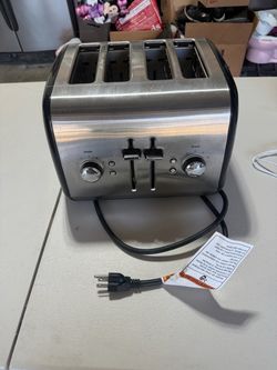 4-Slice Stainless Steel Toaster