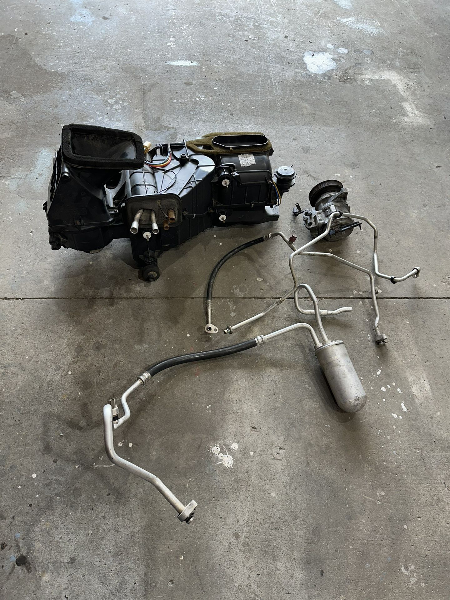 Jeep Wrangler TJ Oem Ac Kit HVAC Unit, Compressor And Lines 2002-06