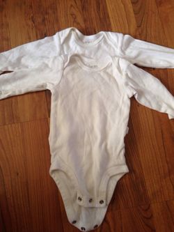 2 Carter's long sleeve onesies 3 months