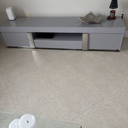 Beautiful Tv Unit No Issues At All With It. Has Three Drawers From Macy’s Furniture Store. 