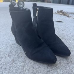 Women's Heels (Size 7) 