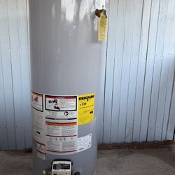 AO Smith 50-Gallon Natural Gas Storage Water Heater (Model G6N-UT5040NVR), Approx. 90% New / Excellent Used Condition