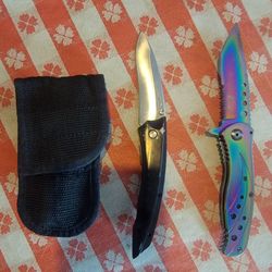 2 Pocket Knives