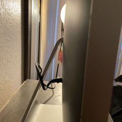 Apple Computer Closed Good Condition Never Used
