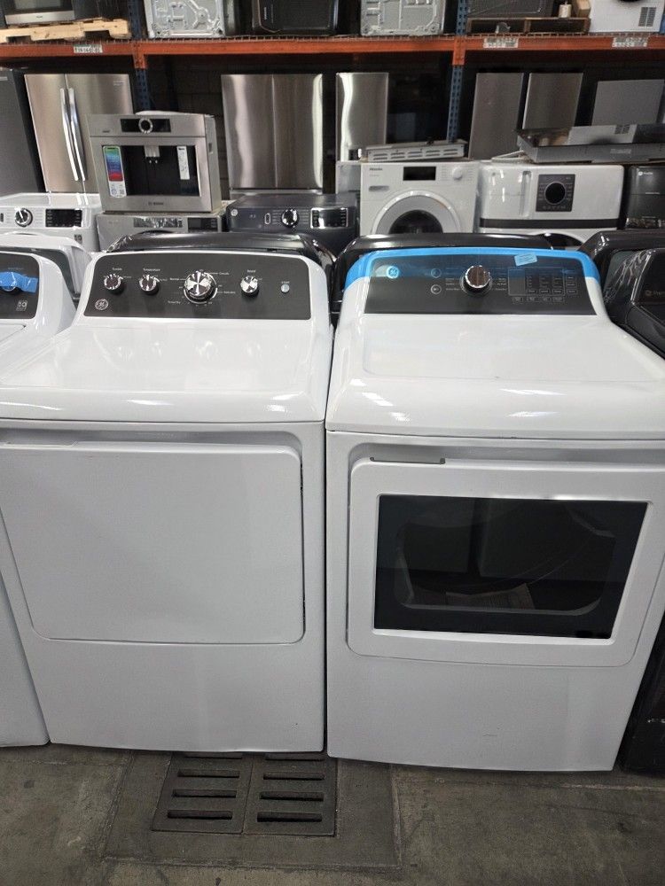 GE Set Top Load Washer And Electric Dryer White NewGE Set Top Load Washer And Electric Dryer White New