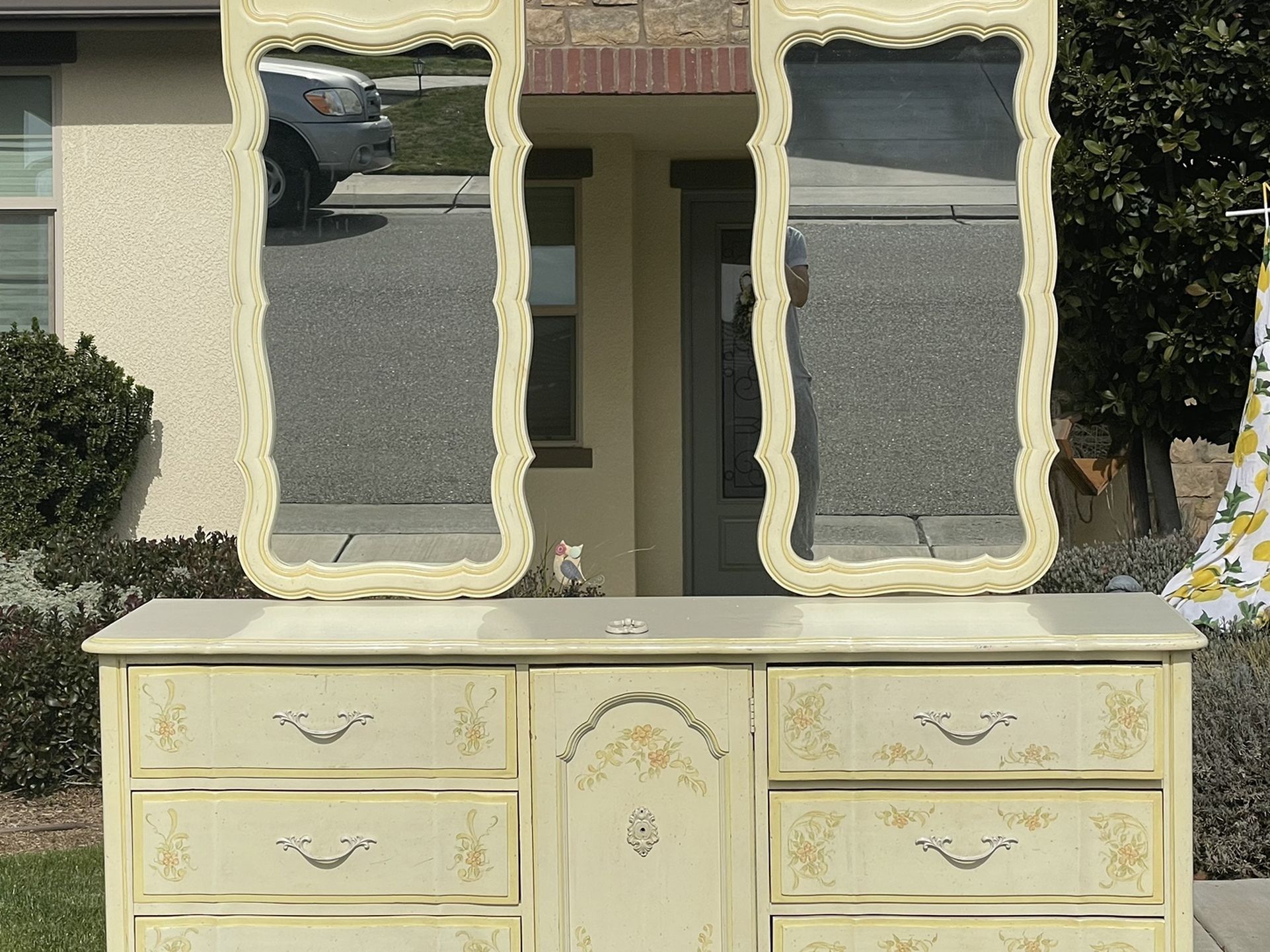 Bedroom set
