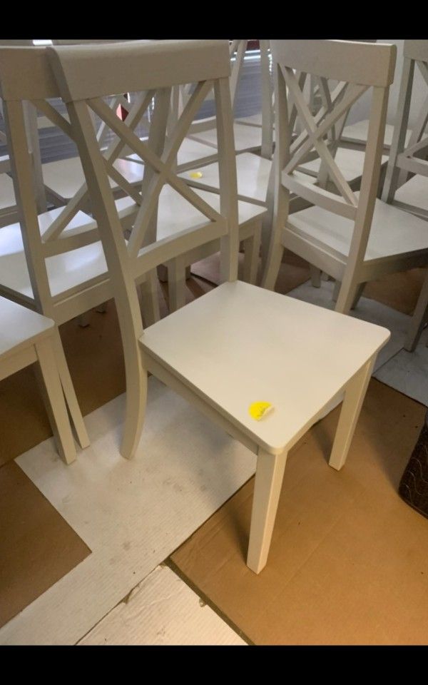 New Solid Wood Standard Size White Chairs