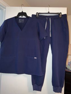 FIGS scrubs- like New!