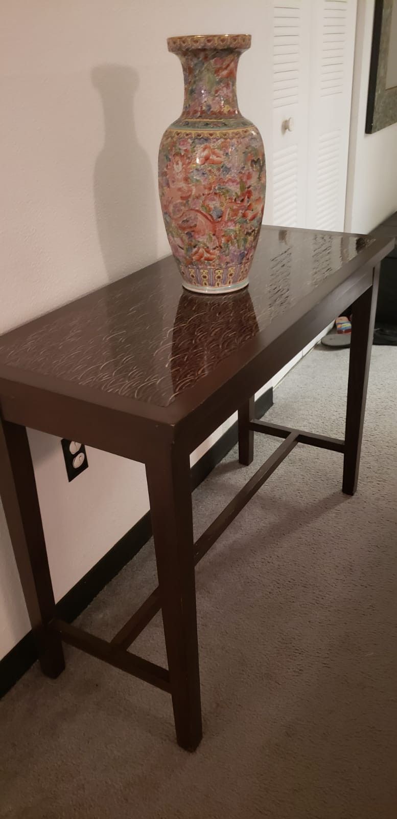 Wall table