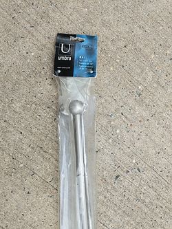 Umbra 18in Nickel Finish Towel Bar.