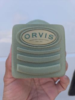 [Orvis] Clip on Fishing box.
