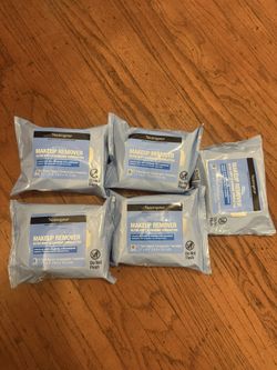 Neutrogena Makeup Remover Wipes Bundle