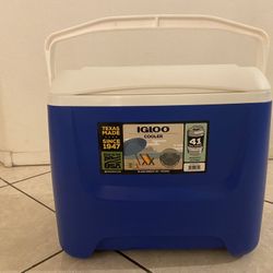 Igloo Island Brezze 28 Qt Cooler 