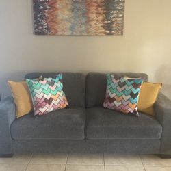 Sofa Couch -Like New 