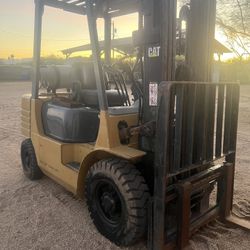 Caterpillar Forklift  5000 Lbs