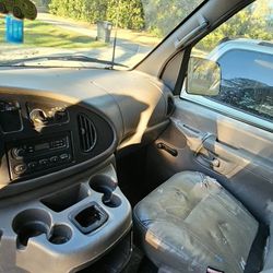 2002 Ford E-150