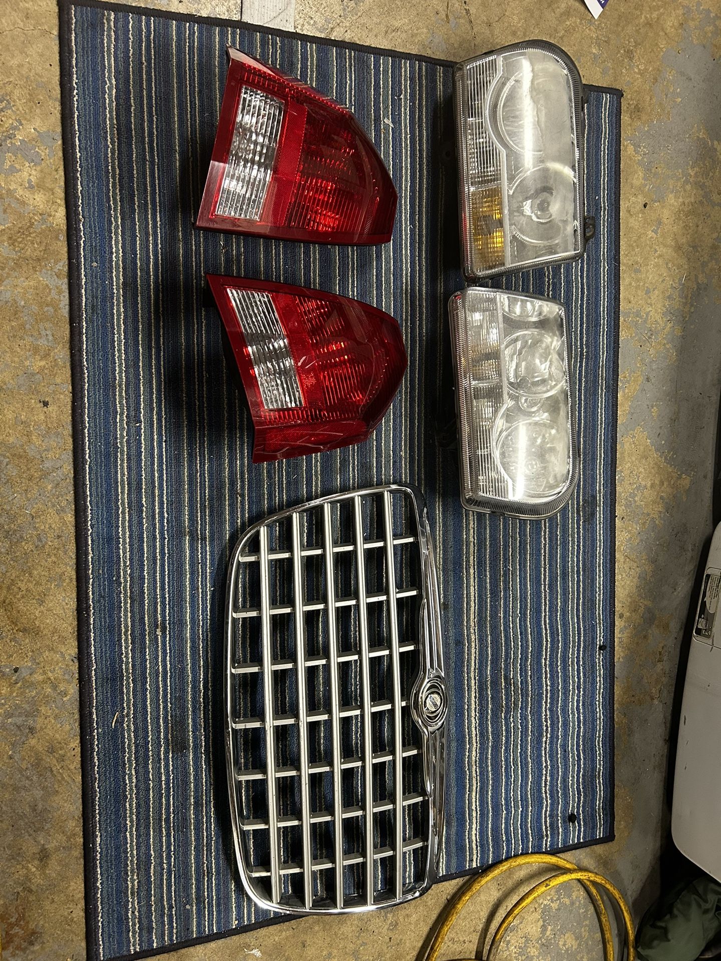 Chrysler 300 Parts