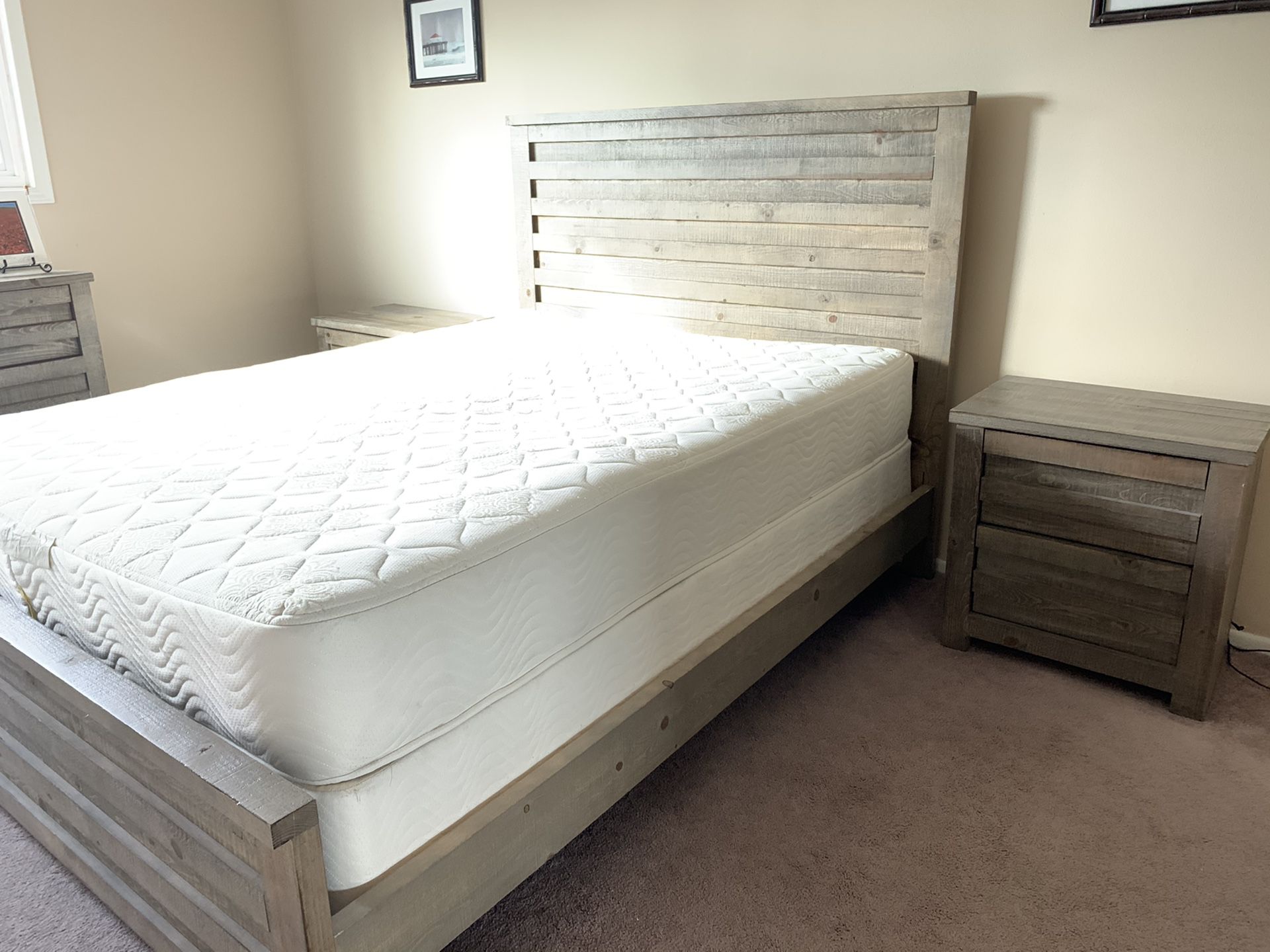 4 piece wood rustic grey Queen bedroom set.