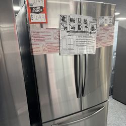 Samsung Refrigerator. 🚚WE DELIVER🚚