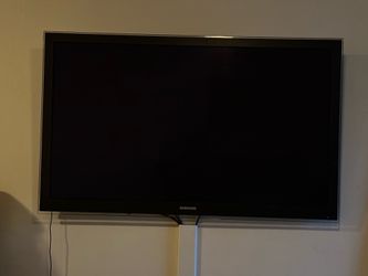 64 inch Samsung TV