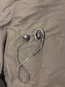 Powerbeats3 wireless headphones