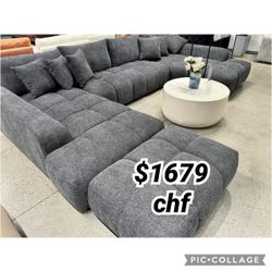 Gray Chenille U Shaped Sectional Sofa  // Ottoman Not Included 