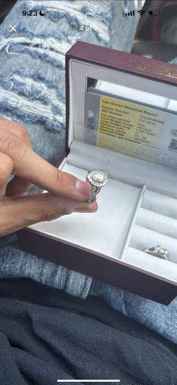 Daniel’s Jewelers Wedding Ring