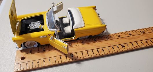COLLECTOR'S      DETAILED   MODEL    CAR
