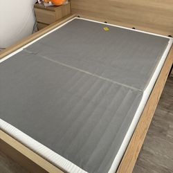 Box Spring Queen metal foundation
