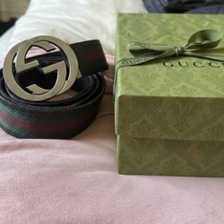 Gucci Men’s Belt Size 44 waist Genuine Leather 