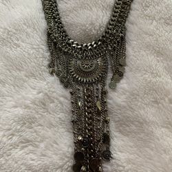 Gorgeous Vintage Chain & Dangle Necklace
