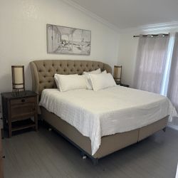 Complete Bed Room Set , Dresser, Night Stand, And Bed