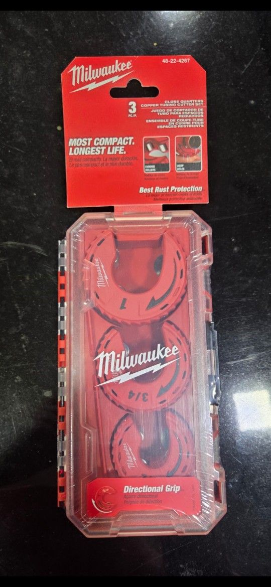 MILWAUKEE CLOSE QUARTERS COPPER CUTTER TUBING SET