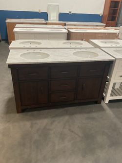 60” Dark Brown Solid Wood Bathroom Vanity with Marble Top (V126)