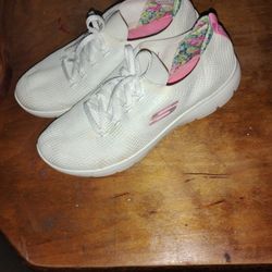 Women Shoes Size 9