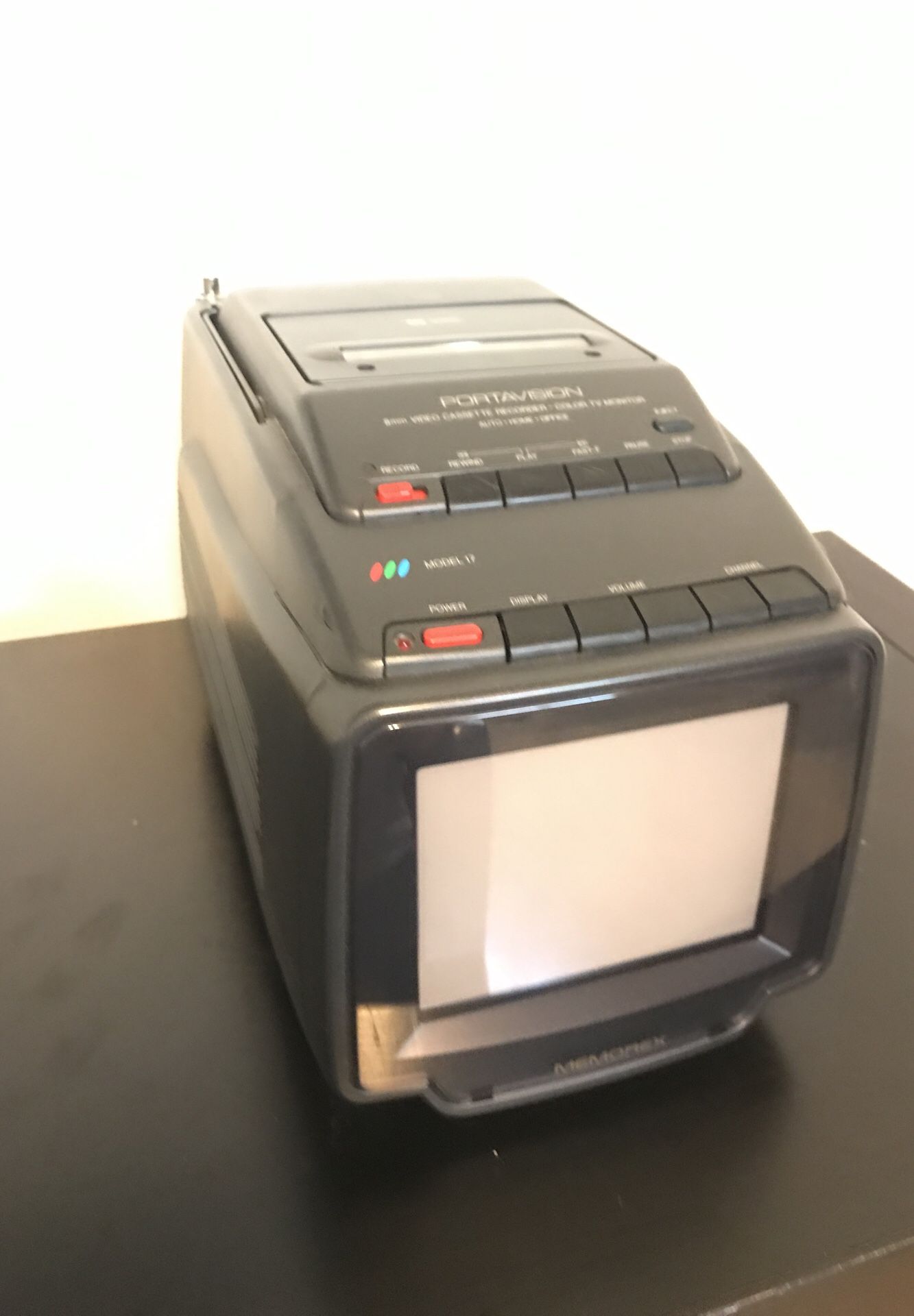 RARE VINTAGE MEMOREX 8MM VIDEO CASSETTE RECORDER TV MONITOR PORTAVISION for Sale in West Covina